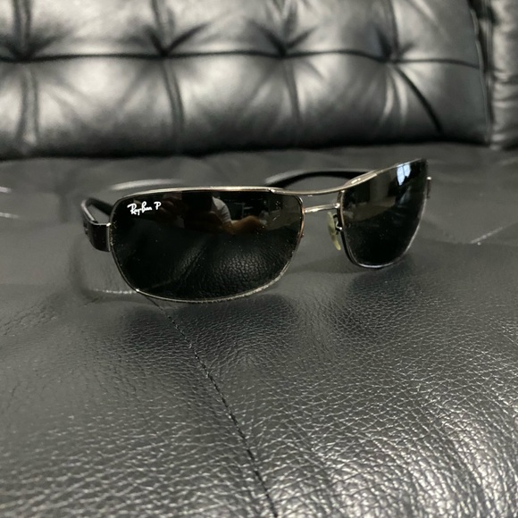 rb3379 polarized